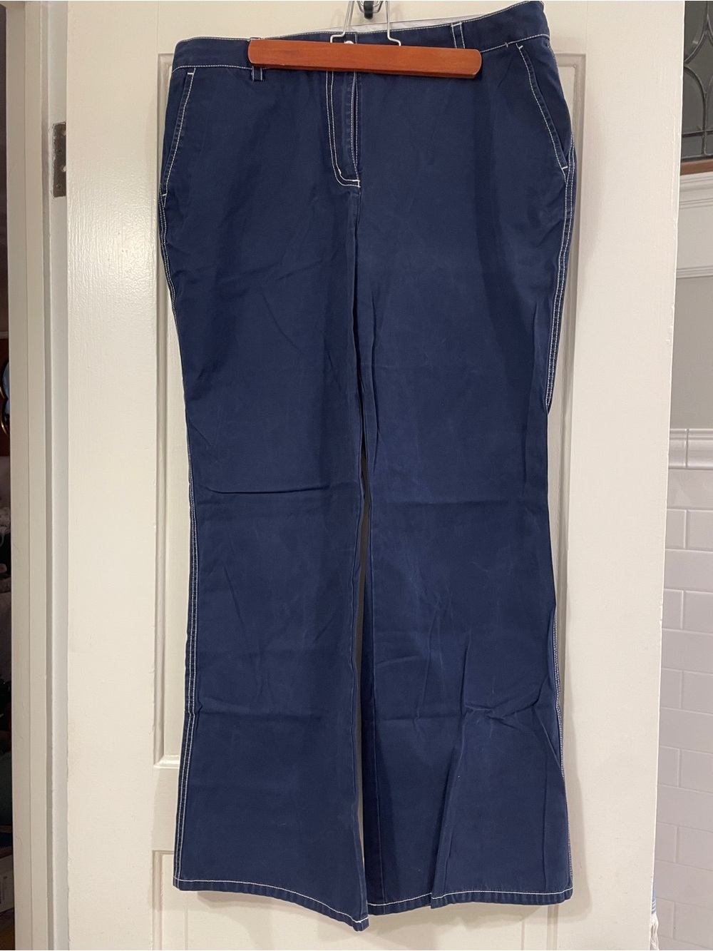 Women’s Navy Wide-Leg Pants with Contrast Stitching